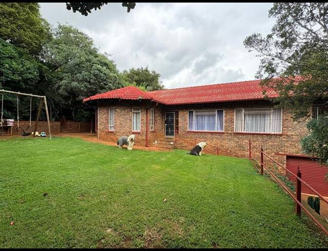 4 BEDROOM HOUSE FOR SALE IN MULBARTON